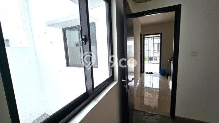 Rumah Mewah Siap Huni LT 120m2 di Cakung, Jakarta Timur Rumah Mewah Siap Huni LT 120m2 di Cakung, Jakarta Timur
