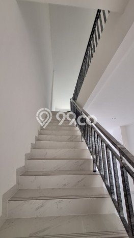 FOR RENT! Ruko di Pantai Indah Kapuk 2 Cocok untuk Bisnis 202m2 FOR RENT! Ruko di Pantai Indah Kapuk 2 Cocok untuk Bisnis 202m2