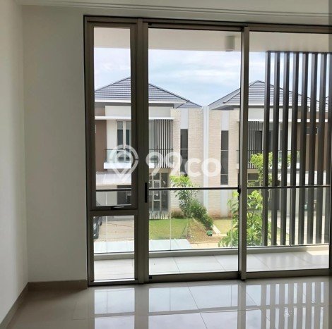 Disewakan! Rumah 4 Kamar Tidur &
4 Kamar Mandi di Pantai Indah Kapuk 2, Jakarta Utara Disewakan! Rumah 4 Kamar Tidur &
4 Kamar Mandi di Pantai Indah Kapuk 2, Jakarta Utara