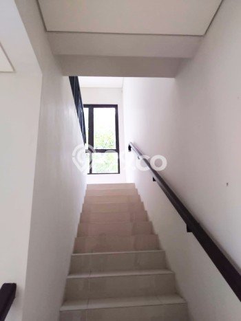 Rumah Siap Disurvey di BSD City, Tangerang, LT 135m² LB 171m² Rumah Siap Disurvey di BSD City, Tangerang, LT 135m² LB 171m²