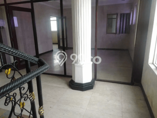 LOKASI TERBAIK! Kantor di Daan Mogot, Luas 1200m², Area Bisnis LOKASI TERBAIK! Kantor di Daan Mogot, Luas 1200m², Area Bisnis