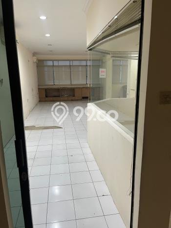 Ruko Dijual di Jakarta Pusat LT 144m2 & LB 650m2 Lokasi Terbaik! Ruko Dijual di Jakarta Pusat LT 144m2 & LB 650m2 Lokasi Terbaik!
