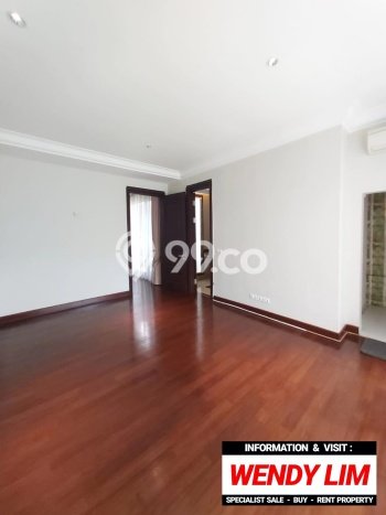 Hunian Mewah Siap Huni LT 331m2 di Kebayoran Baru, Jakarta Selatan Hunian Mewah Siap Huni LT 331m2 di Kebayoran Baru, Jakarta Selatan