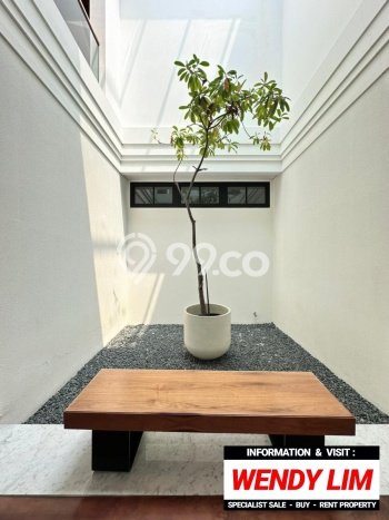 Dijual Rumah Luas Elegan Dengan View Eksklusif di Permata Hijau, Jakarta Selatan Dijual Rumah Luas Elegan Dengan View Eksklusif di Permata Hijau, Jakarta Selatan