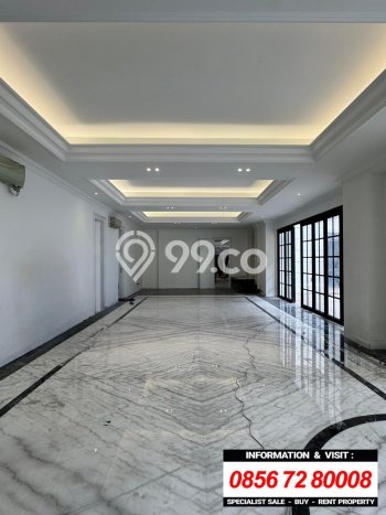 Ready to Use! Luxury House LT 1025m2 Desain Elegan di Pondok Indah Ready to Use! Luxury House LT 1025m2 Desain Elegan di Pondok Indah