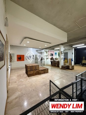 Rumah Eksklusif Dijual LT 945m2 di Kebayoran Baru, Jakarta Selatan Rumah Eksklusif Dijual LT 945m2 di Kebayoran Baru, Jakarta Selatan