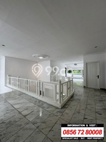 Dijual Rumah Luas Elegan Dengan View Cantik di Senopati, Jakarta Selatan Dijual Rumah Luas Elegan Dengan View Cantik di Senopati, Jakarta Selatan