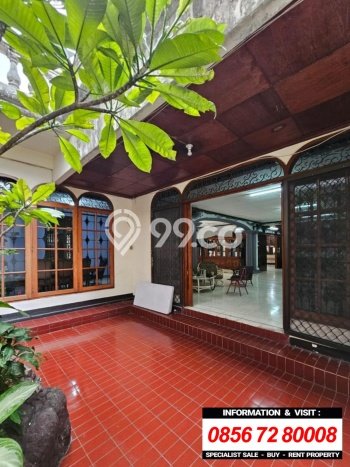 For Sale! Luxury House LT 1109m2 Desain Modern di Kemang For Sale! Luxury House LT 1109m2 Desain Modern di Kemang