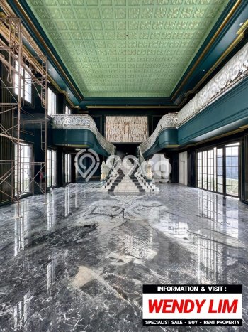 Ready to Use! Luxury House LT 1025m2 Desain Elegan di Pondok Indah Ready to Use! Luxury House LT 1025m2 Desain Elegan di Pondok Indah