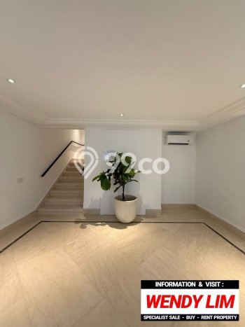 Jual Rumah Luas Megah Dengan View Cantik di Kemang, Jakarta Selatan Jual Rumah Luas Megah Dengan View Cantik di Kemang, Jakarta Selatan