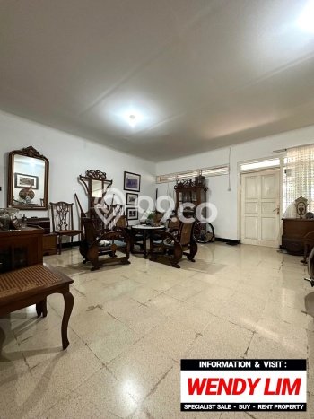 Hunian Mewah Siap Huni LT 530m2 di Kebayoran Baru, Jakarta Selatan Hunian Mewah Siap Huni LT 530m2 di Kebayoran Baru, Jakarta Selatan
