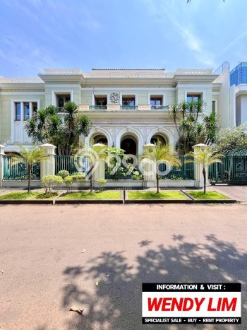 Dijual Rumah Luas Megah Dengan View Cantik di Mega Kuningan, Jakarta Selatan Dijual Rumah Luas Megah Dengan View Cantik di Mega Kuningan, Jakarta Selatan