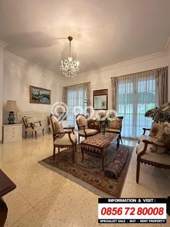 Dijual Rumah Mewah Elegan Dengan View Cantik di Senayan, Jakarta Selatan Dijual Rumah Mewah Elegan Dengan View Cantik di Senayan, Jakarta Selatan