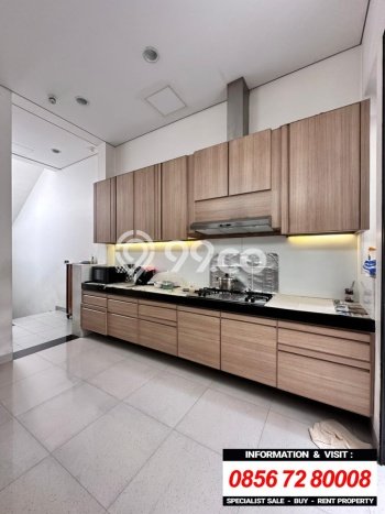 Dijual Rumah Luas Elegan Dengan View Eksklusif di Permata Hijau, Jakarta Selatan Dijual Rumah Luas Elegan Dengan View Eksklusif di Permata Hijau, Jakarta Selatan