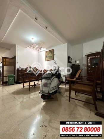 Hunian Mewah Siap Huni LT 530m2 di Kebayoran Baru, Jakarta Selatan Hunian Mewah Siap Huni LT 530m2 di Kebayoran Baru, Jakarta Selatan