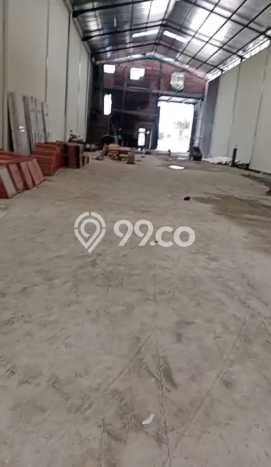 Gudang Area Komersial di , Luas 744m2m², Pusat Niaga Gudang Area Komersial di , Luas 744m2m², Pusat Niaga
