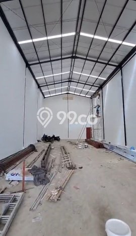 Unit Gudang disewakan di Legok Tangerang dengan LT 430m2 / LB 330m2 Unit Gudang disewakan di Legok Tangerang dengan LT 430m2 / LB 330m2