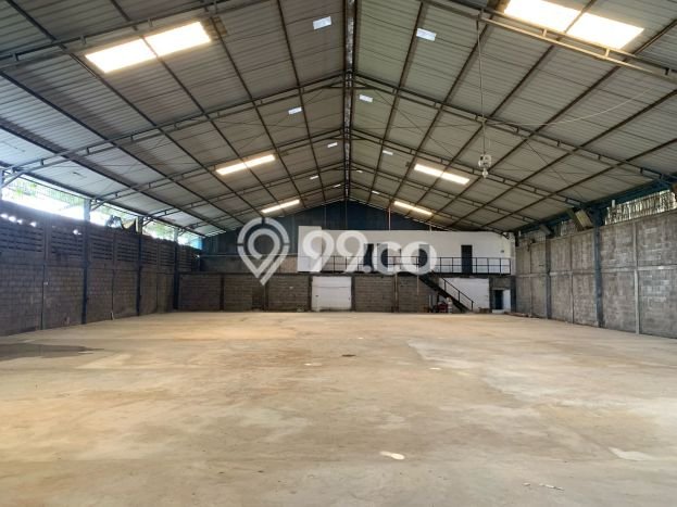 Gudang Kawasan Daan Mogot, Luas 1100m², Akses Strategis, Siap Bisnis Gudang Kawasan Daan Mogot, Luas 1100m², Akses Strategis, Siap Bisnis
