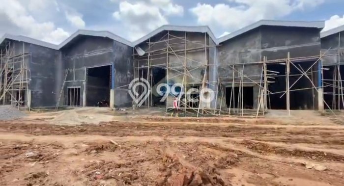 Unit Gudang disewakan di Legok Tangerang dengan LT 6000m2 / LB 6000m2 Unit Gudang disewakan di Legok Tangerang dengan LT 6000m2 / LB 6000m2