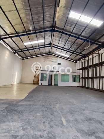 Gudang disewakan lokasi strategis Cikupa Tangerang 375m2 Gudang disewakan lokasi strategis Cikupa Tangerang 375m2