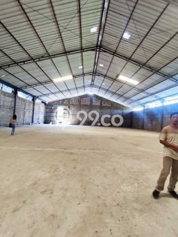 AREA BISNIS! Gudang di Jurumudi, Luas 1000m², Lokasi Strategis AREA BISNIS! Gudang di Jurumudi, Luas 1000m², Lokasi Strategis