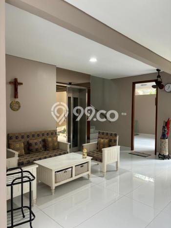 Hunian Elit LB 560m2 Siap Pakai Desain Elegan di Gading Serpong, Tangerang Hunian Elit LB 560m2 Siap Pakai Desain Elegan di Gading Serpong, Tangerang