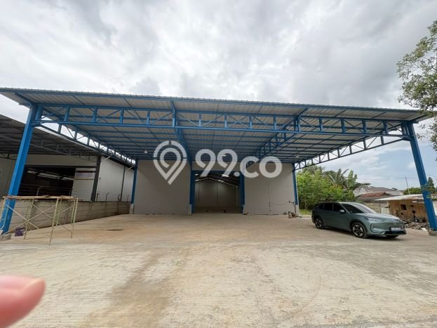 FOR SALE! Gudang di Curug Tangerang, LT 2500m2, LB 840m2 FOR SALE! Gudang di Curug Tangerang, LT 2500m2, LB 840m2