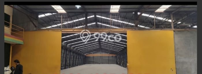SEWA TERJANGKAU! Gudang Kawasan Cipondoh, Luas 1600m2m², Lokasi Komersial SEWA TERJANGKAU! Gudang Kawasan Cipondoh, Luas 1600m2m², Lokasi Komersial
