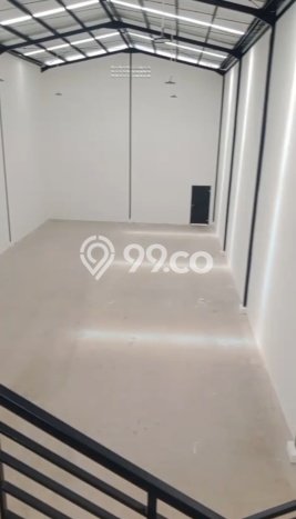 Unit Gudang disewakan di Legok Tangerang dengan LT 430m2 / LB 330m2 Unit Gudang disewakan di Legok Tangerang dengan LT 430m2 / LB 330m2