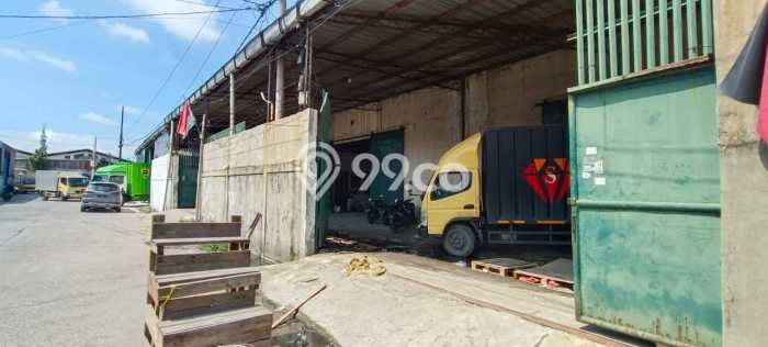 AREA PROSPEKTIF! Gudang Kawasan Cengkareng, Luas 1425m², Pusat Bisnis AREA PROSPEKTIF! Gudang Kawasan Cengkareng, Luas 1425m², Pusat Bisnis
