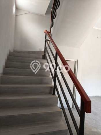 AREA BERKEMBANG! Gudang For Rent Kawasan Tangerang, Luas 1400m², Siap Operasional AREA BERKEMBANG! Gudang For Rent Kawasan Tangerang, Luas 1400m², Siap Operasional