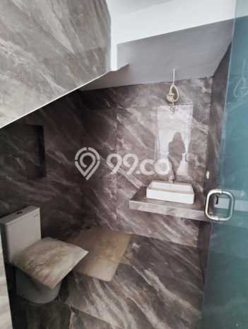 Dijual Rumah Luas Elegan Dengan View Cantik di Kalideres, Jakarta Barat Dijual Rumah Luas Elegan Dengan View Cantik di Kalideres, Jakarta Barat