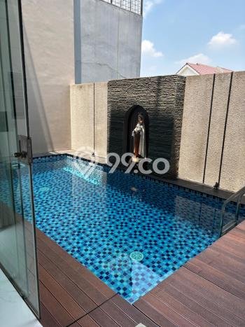 Hunian Elit LB 560m2 Siap Pakai Desain Elegan di Gading Serpong, Tangerang Hunian Elit LB 560m2 Siap Pakai Desain Elegan di Gading Serpong, Tangerang