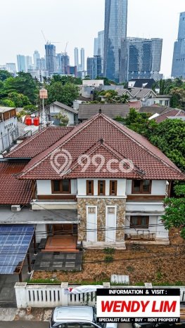 Siap Huni Rumah Mewah 7 Kamar di Kebayoran Baru Dekat ke Mana Saja Siap Huni Rumah Mewah 7 Kamar di Kebayoran Baru Dekat ke Mana Saja