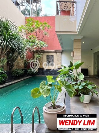 Rumah Luxury Modern Tanpa Renovasi di Pondok Indah Jakarta Selatan Rumah Luxury Modern Tanpa Renovasi di Pondok Indah Jakarta Selatan