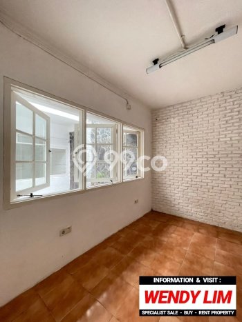 Area Ramai! Komersial Dijual di Kebayoran Baru untuk Bisnis Luas Bangunan 260m2 Area Ramai! Komersial Dijual di Kebayoran Baru untuk Bisnis Luas Bangunan 260m2