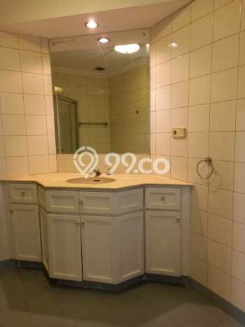 Apartemen Strategis di Pancoran, 2 KT, Luas 155m2m², Pemandangan Bagus Apartemen Strategis di Pancoran, 2 KT, Luas 155m2m², Pemandangan Bagus