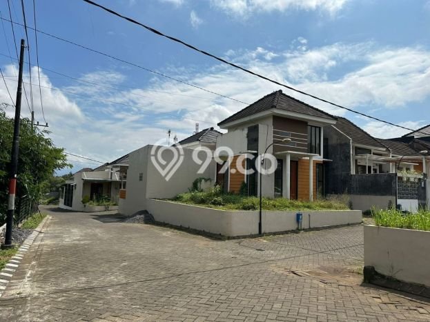 Dijual Cepat Rumah Minimalis & Modern LB 23m2 di Buring Dijual Cepat Rumah Minimalis & Modern LB 23m2 di Buring