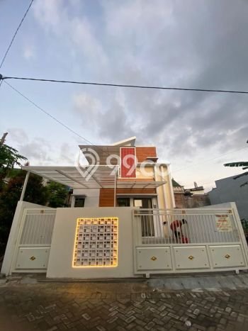 Jual Rumah Mewah Megah Dengan View Eksklusif di Merjosari, Malang Jual Rumah Mewah Megah Dengan View Eksklusif di Merjosari, Malang