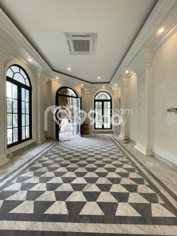 Rumah Luxury Modern Tanpa Renovasi di Pondok Indah Jakarta Selatan Rumah Luxury Modern Tanpa Renovasi di Pondok Indah Jakarta Selatan