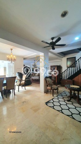 Hunian Mewah LB 279m2 Siap Pakai Desain Elegan di Cipete, Jakarta Selatan Hunian Mewah LB 279m2 Siap Pakai Desain Elegan di Cipete, Jakarta Selatan