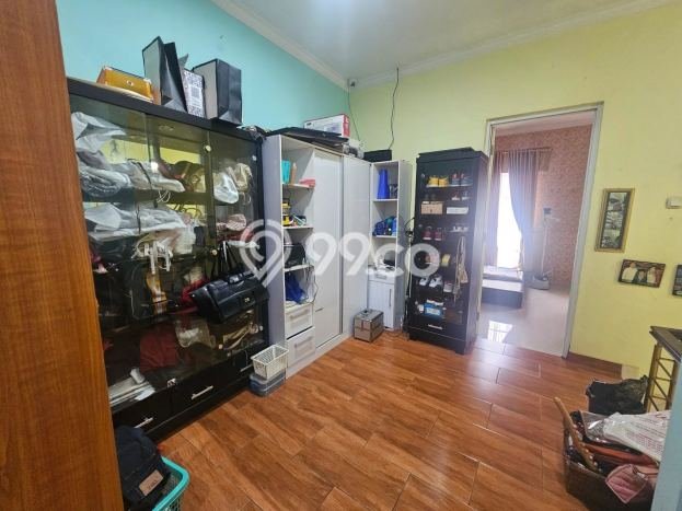 Rumah Modern Minimalis 4 Kamar Siap Huni di Pulo Gadung Rumah Modern Minimalis 4 Kamar Siap Huni di Pulo Gadung