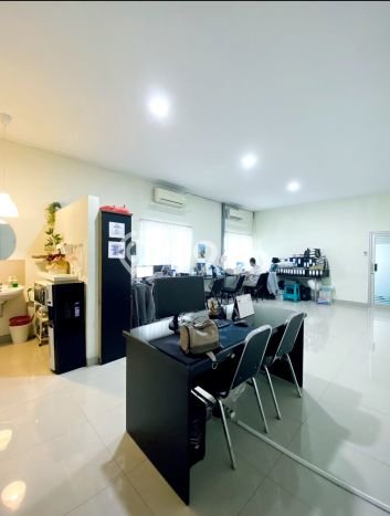 LOKASI STRATEGIS! Gudang For Rent Kawasan Tarumajaya, Luas 2000m2m², Area Ramai LOKASI STRATEGIS! Gudang For Rent Kawasan Tarumajaya, Luas 2000m2m², Area Ramai