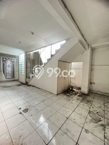 AREA TERSIBUK! Gudang Kawasan Jatinegara, Luas 1300m2m², Kawasan Komersial AREA TERSIBUK! Gudang Kawasan Jatinegara, Luas 1300m2m², Kawasan Komersial