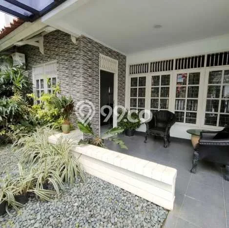 Rumah Strategis Modern Lb 220m2 di Cinere, Depok Rumah Strategis Modern Lb 220m2 di Cinere, Depok