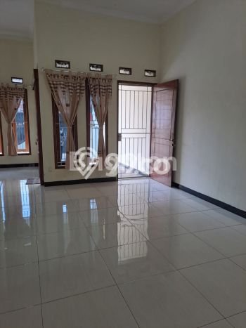 Jual Rumah Bagus Siap Huni LB 113m2 di mojosongo, Solo Jual Rumah Bagus Siap Huni LB 113m2 di mojosongo, Solo