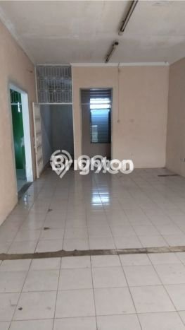 Disewakan Ruko komersial di Jebres luas bangunan 161m2 Disewakan Ruko komersial di Jebres luas bangunan 161m2