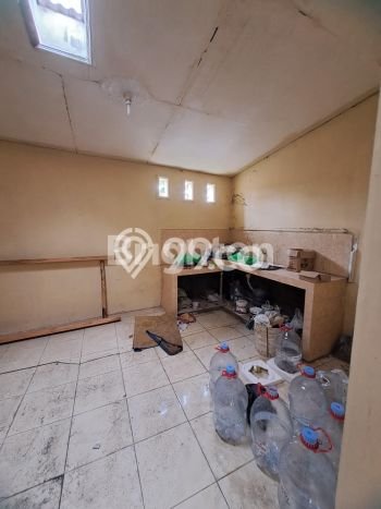 Rumah Luas Asri 2 KT Siap Pakai di Mojosongo Surakarta Rumah Luas Asri 2 KT Siap Pakai di Mojosongo Surakarta
