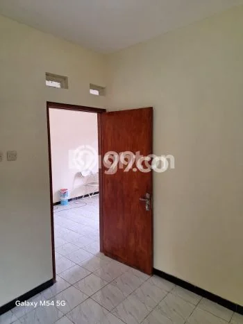 Rumah Sederhana Dijual di Gondangrejo 2 Kamar dengan LT 98m2 Rumah Sederhana Dijual di Gondangrejo 2 Kamar dengan LT 98m2