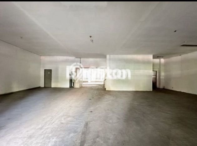Ruko Disewakan Cepat di Jebres Surakarta LB 600m2 Ruko Disewakan Cepat di Jebres Surakarta LB 600m2